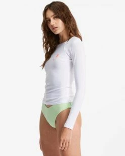 Brand new 🌟 Billabong Sol Searcher Long Sleeve Rashguard WHITE 🧨 -Womens-Collection-Adventure-Division Sales abjwr00189 billabongw wht sd1 1