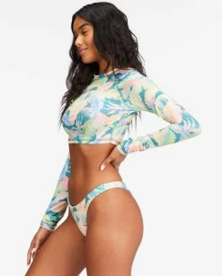 Best reviews of 🧨 Billabong Rides And Tides Long Sleeve Cropped Rashguard MARINE GREEN 🔥 -Womens-Collection-Adventure-Division Sales abjwr00203 billabongw bke0 sd1 1