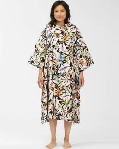 Best deal 🎁 Billabong 👩 Women's Hooded Changing Towel PARADISE BLACK 👏 -Womens-Collection-Adventure-Division Sales abjww00101 billabongm kvd6 frt1 1